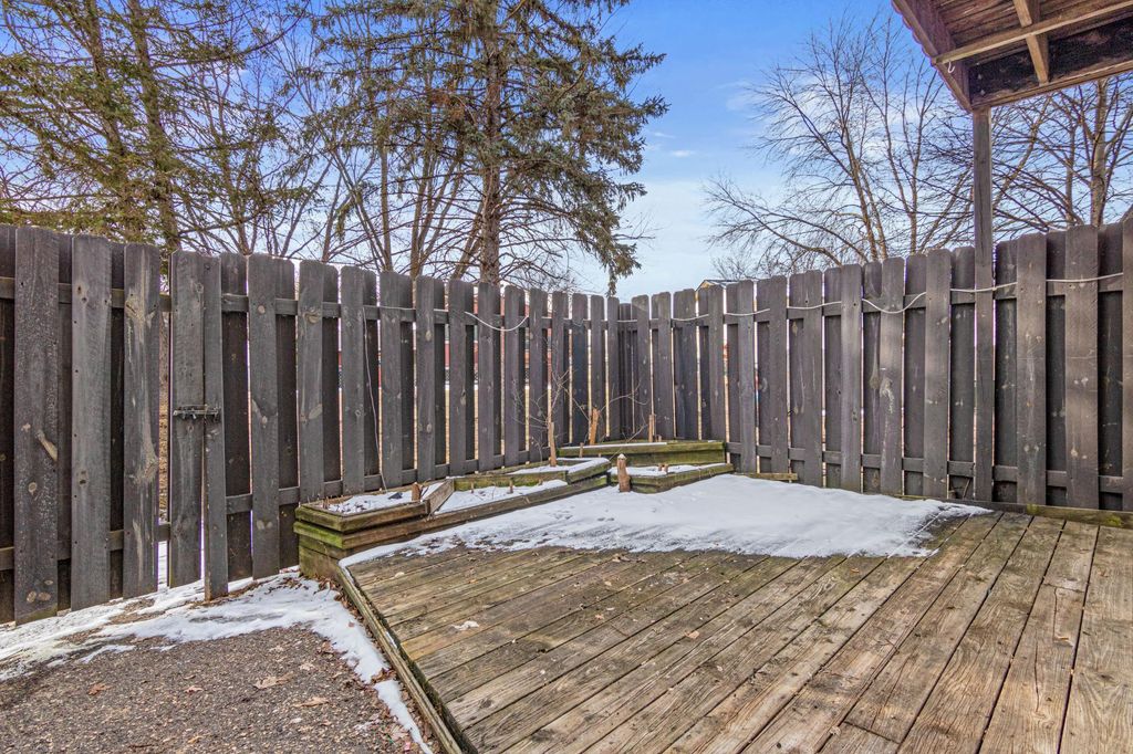 7104 72nd Lane N, Brooklyn Park, MN 55428 — photo 2