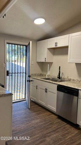 1932 S Plumer Avenue, Tucson, AZ 85713