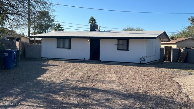1932 S Plumer Avenue, Tucson, AZ 85713
