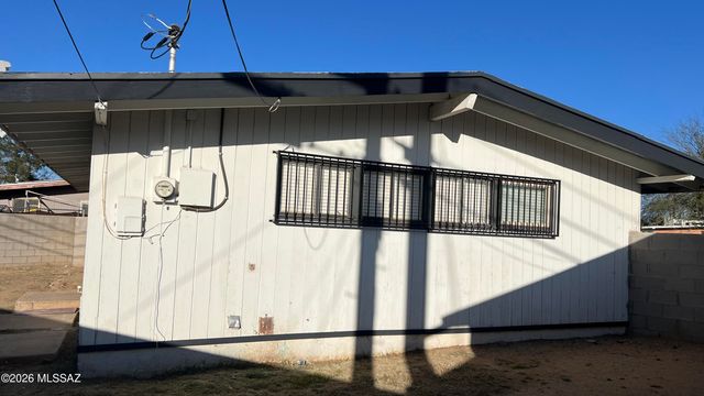 1932 S Plumer Avenue, Tucson, AZ 85713