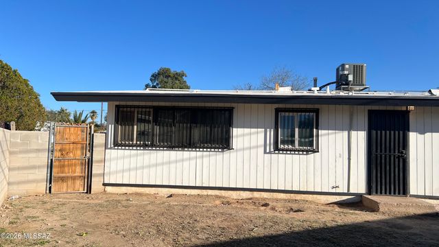 1932 S Plumer Avenue, Tucson, AZ 85713