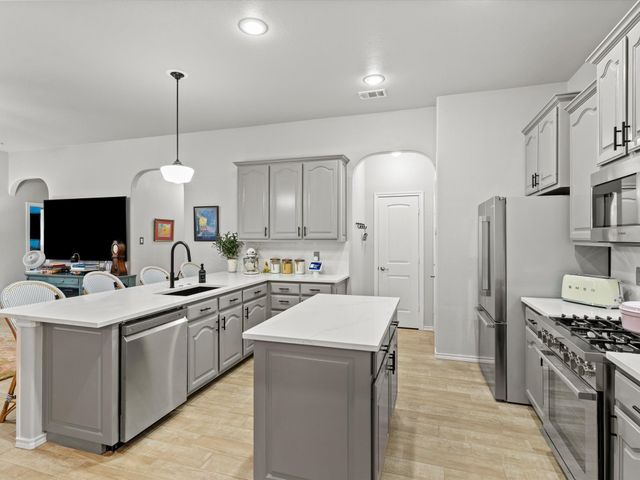 5009 Bomford Drive, Fort Worth, TX 76244