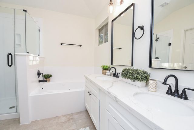 134 Magnolia Pond Place, The Woodlands, TX 77381