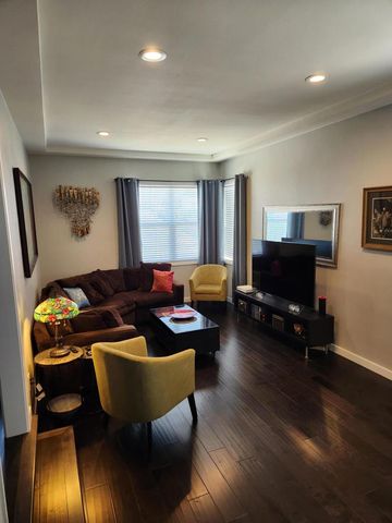 6225 S Verdun Avenue, Los Angeles, CA 90043