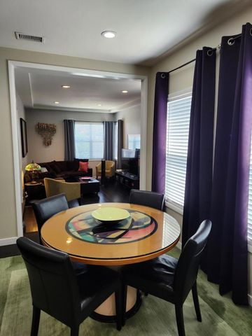 6225 S Verdun Avenue, Los Angeles, CA 90043