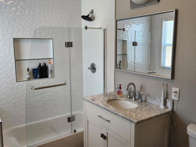 6225 S Verdun Avenue, Los Angeles, CA 90043