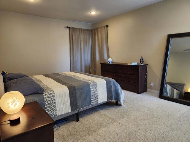 6225 S Verdun Avenue, Los Angeles, CA 90043