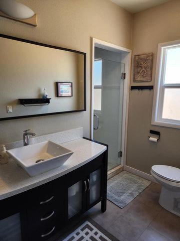 6225 S Verdun Avenue, Los Angeles, CA 90043