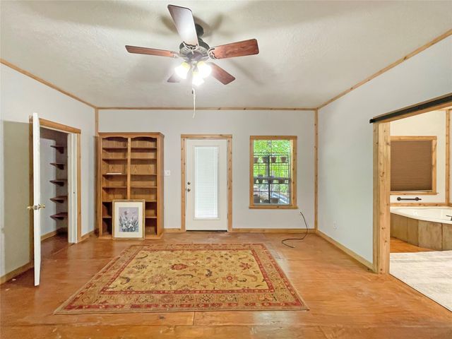 207 Arrowcrest Drive, Brookeland, TX 75931