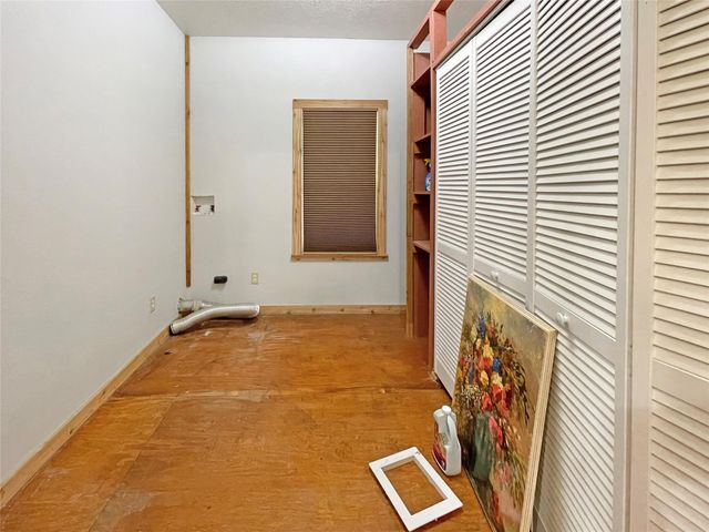 207 Arrowcrest Drive, Brookeland, TX 75931