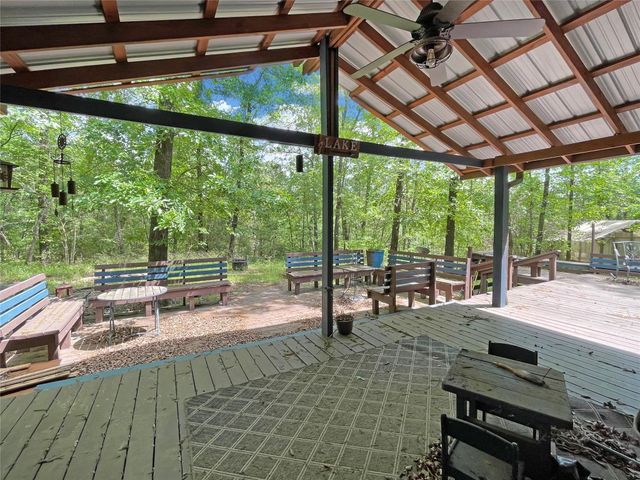 207 Arrowcrest Drive, Brookeland, TX 75931