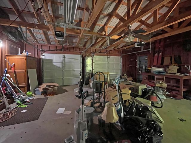 207 Arrowcrest Drive, Brookeland, TX 75931