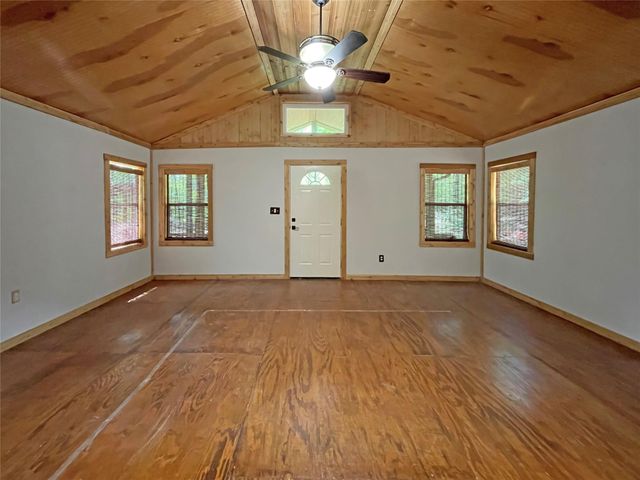 207 Arrowcrest Drive, Brookeland, TX 75931