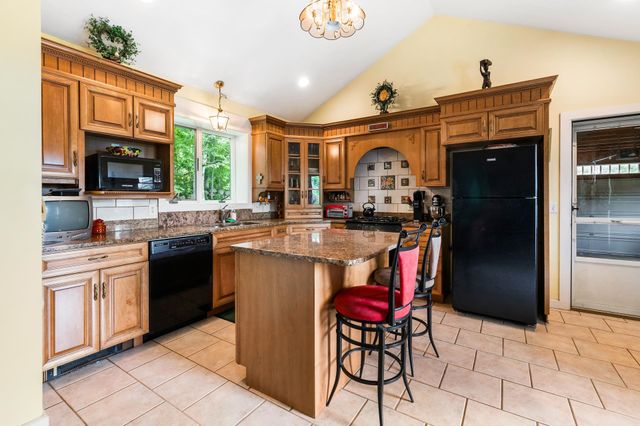 267 Kearsarge Mountain Road, Wilmot, NH 03287