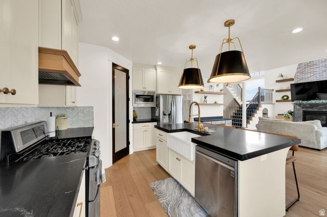 9029 N CORNWALL WAY, Eagle Mountain, UT 84005