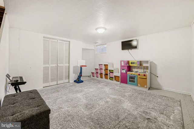 1009 CIRCLE DR, Halethorpe, MD 21227