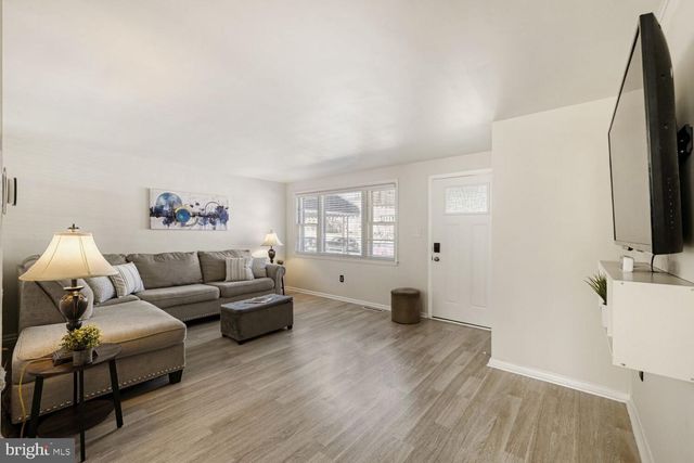 1009 CIRCLE DR, Halethorpe, MD 21227