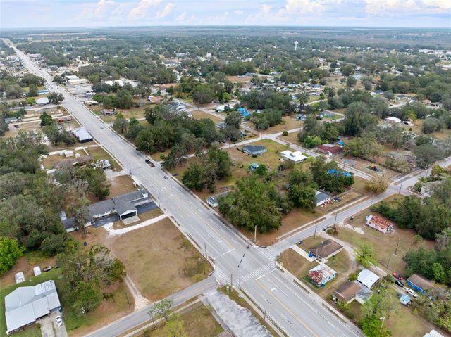 515 S CHARLESTON AVENUE, Fort Meade, FL 33841