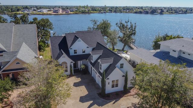 2502 Country Club Drive, Lynn Haven, FL 32444