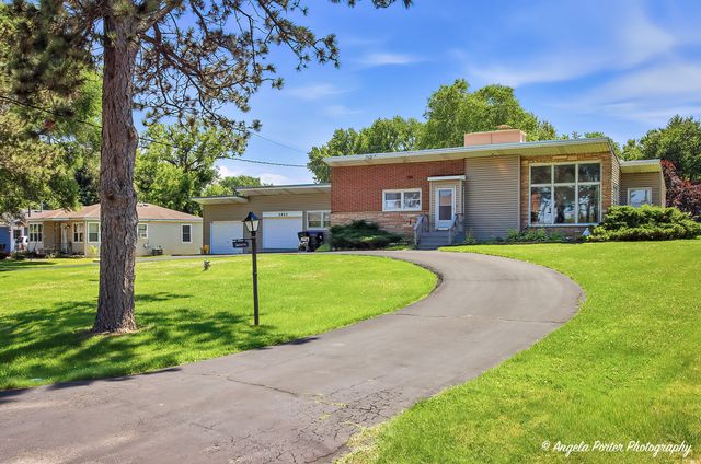 2923 Shorewood Drive, Mchenry, IL 60050
