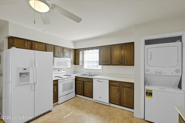 255 Salisbury Square APT 101, Louisville, KY 40207