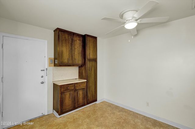 255 Salisbury Square APT 101, Louisville, KY 40207