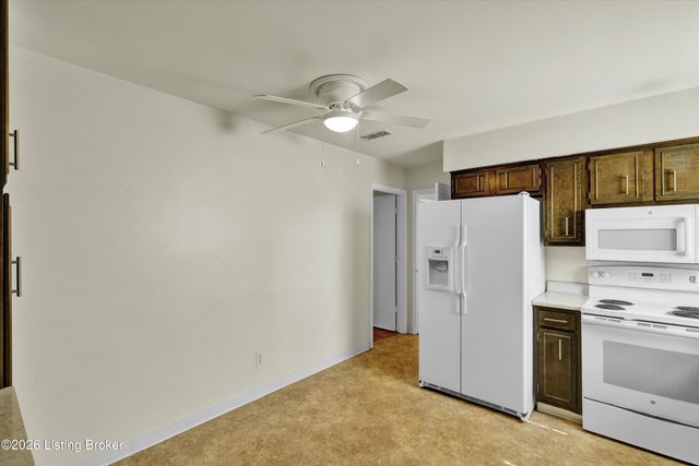 255 Salisbury Square APT 101, Louisville, KY 40207