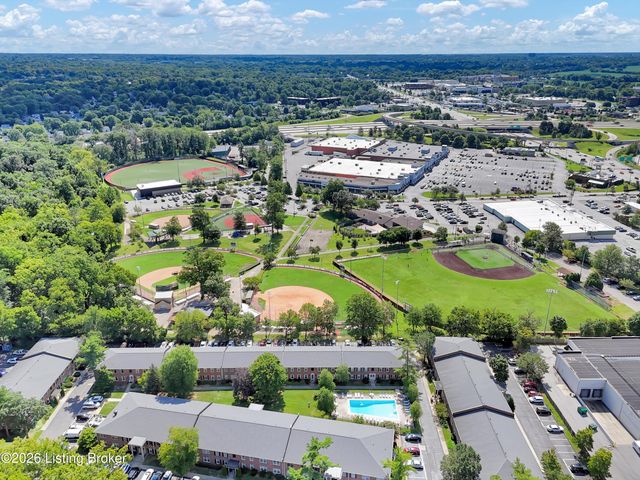 255 Salisbury Square APT 101, Louisville, KY 40207