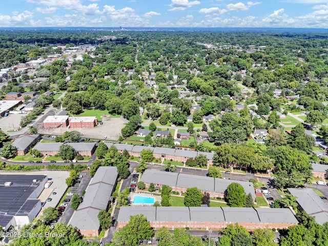 255 Salisbury Square APT 101, Louisville, KY 40207