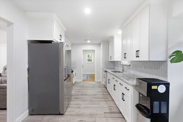 3506 Valley View Lane, Garland, TX 75043