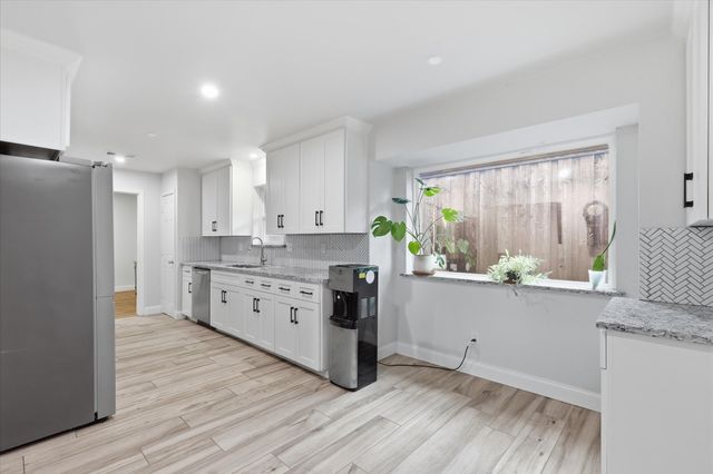 3506 Valley View Lane, Garland, TX 75043