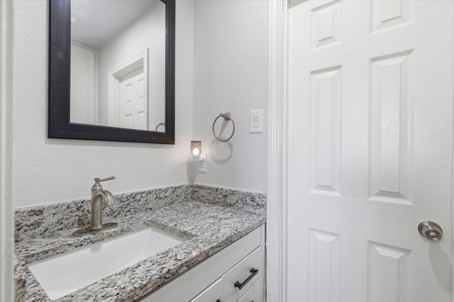 3506 Valley View Lane, Garland, TX 75043
