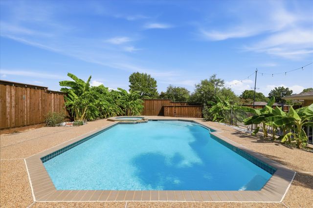 3506 Valley View Lane, Garland, TX 75043