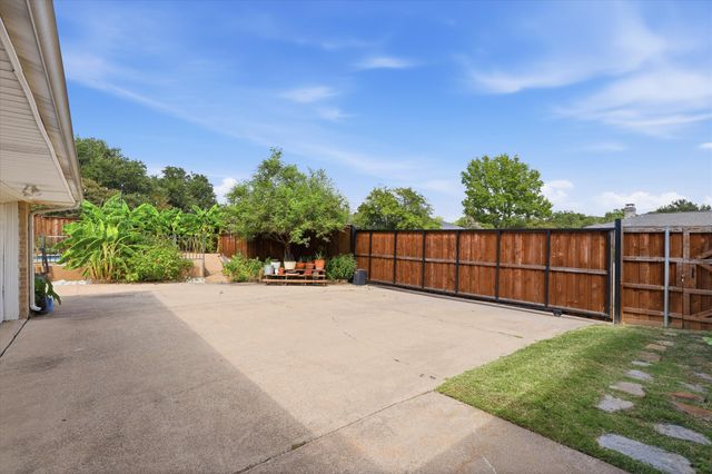 3506 Valley View Lane, Garland, TX 75043