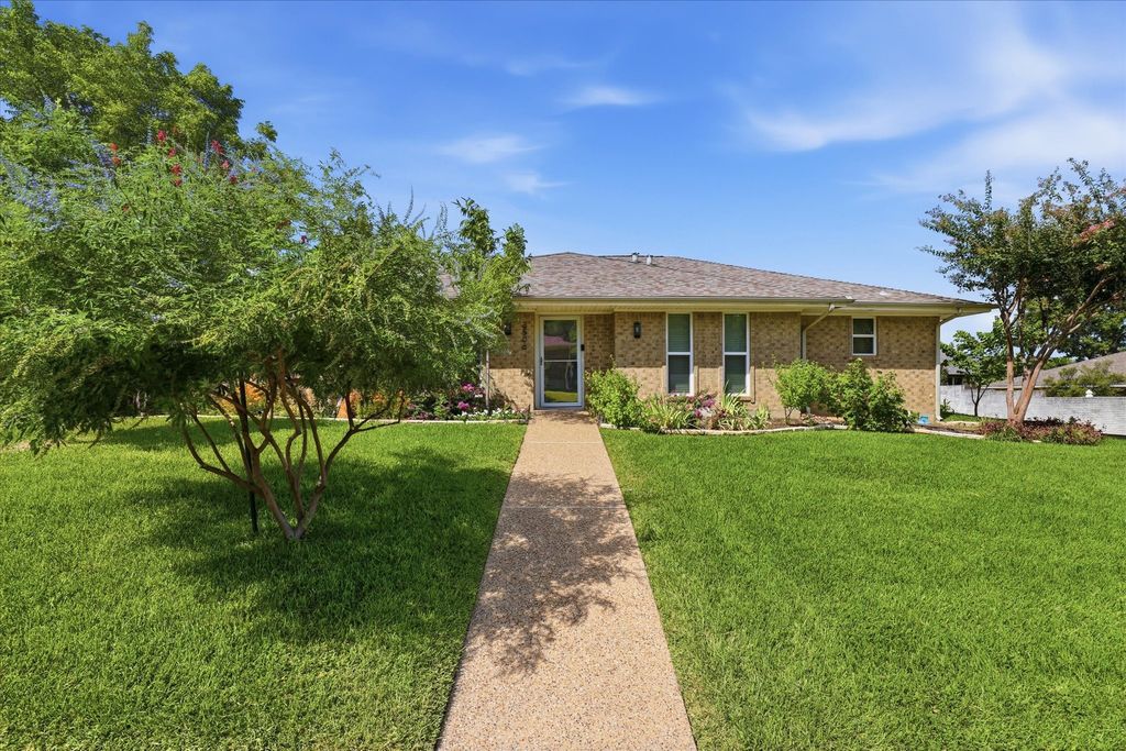 3506 Valley View Lane, Garland, TX 75043