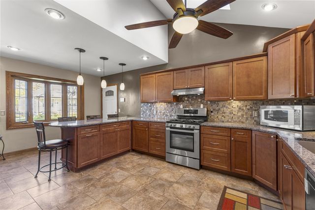 514 Park Avenue, Lincoln Park, MI 48146