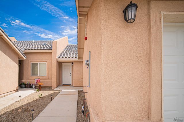 3839 S Desert Sky Dr, Yuma, AZ 85365