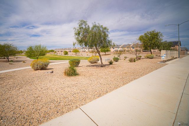 3839 S Desert Sky Dr, Yuma, AZ 85365