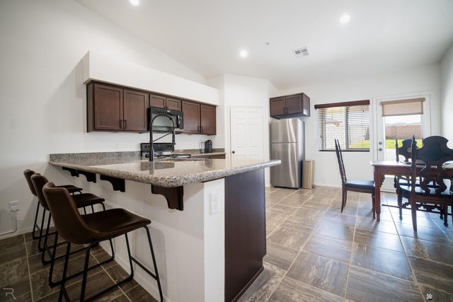3839 S Desert Sky Dr, Yuma, AZ 85365