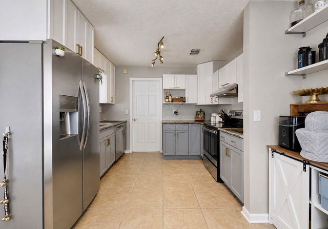 10331 SUMMERVIEW CIRCLE, Riverview, FL 33578