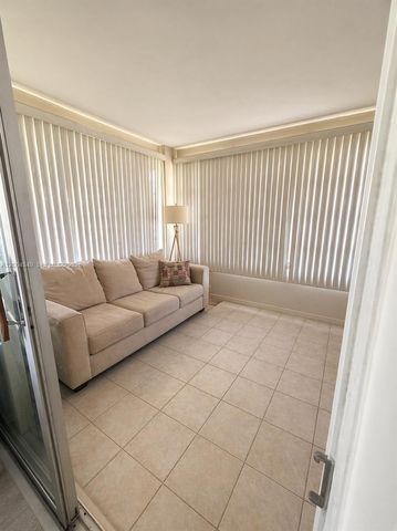 200 High Point Ct E D, Delray Beach, FL 33445