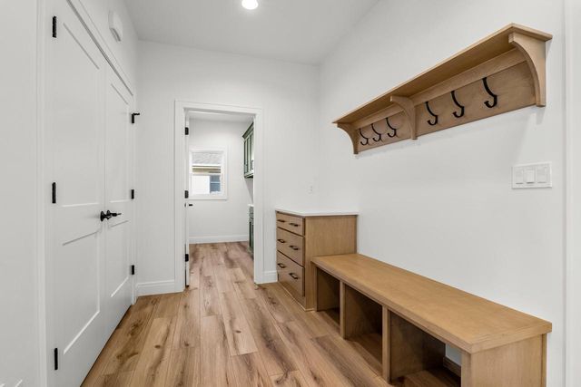 4313 Deerbrook LANE, Manitowoc, WI 54220