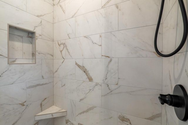 4313 Deerbrook LANE, Manitowoc, WI 54220