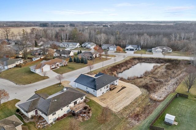 4313 Deerbrook LANE, Manitowoc, WI 54220