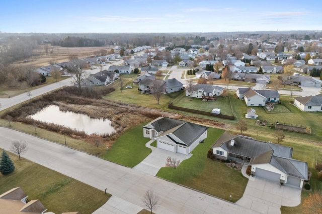 4313 Deerbrook LANE, Manitowoc, WI 54220