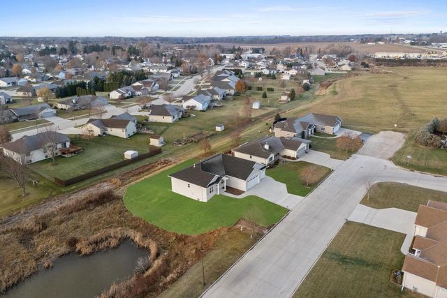 4313 Deerbrook LANE, Manitowoc, WI 54220