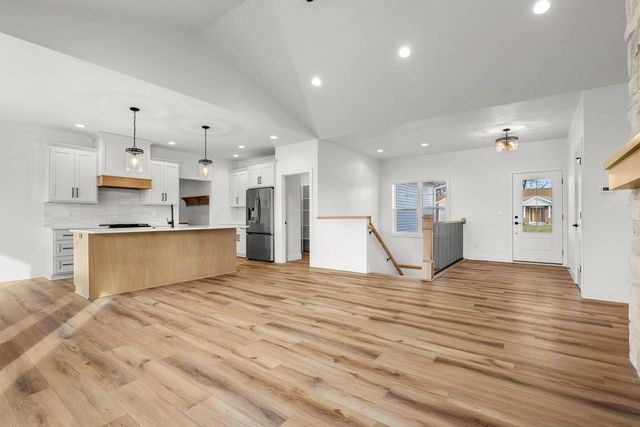 4313 Deerbrook LANE, Manitowoc, WI 54220