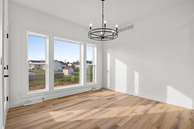 4313 Deerbrook LANE, Manitowoc, WI 54220