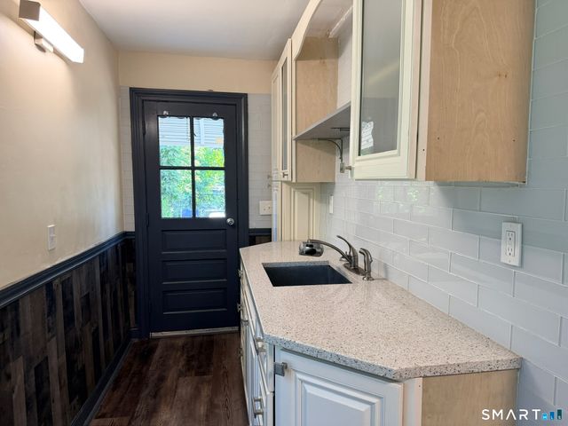 21 Millard Street 1, New Britain, CT 06051