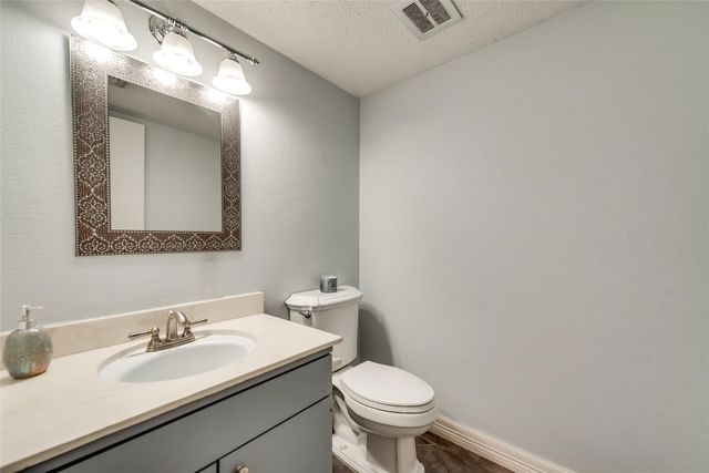 426 Westview Terrace, Arlington, TX 76013